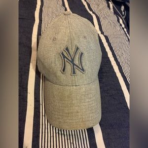 Yankees hat